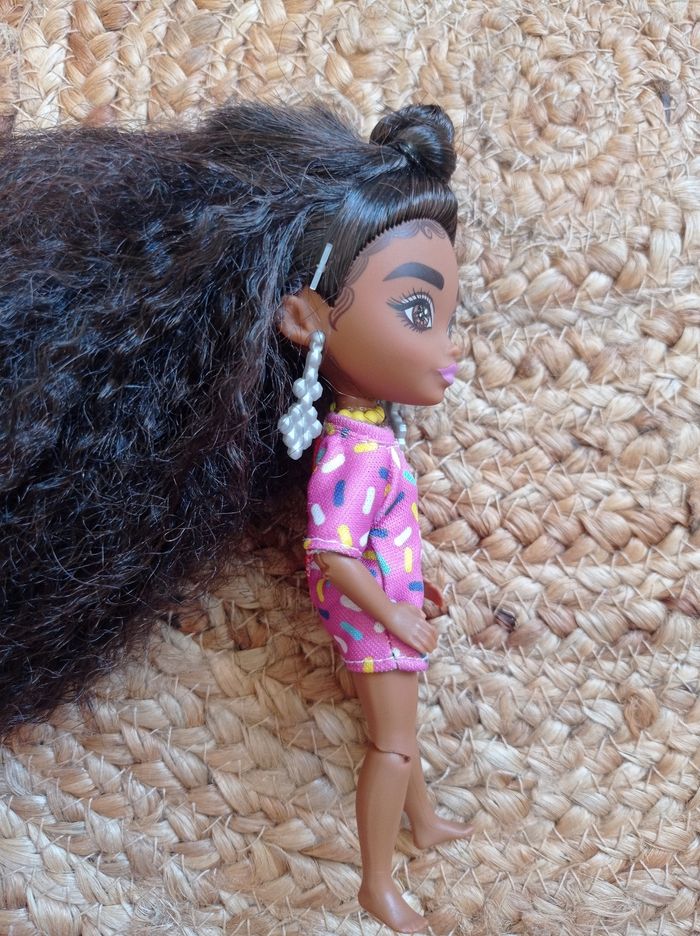 Poupée barbie extra mini - photo numéro 3