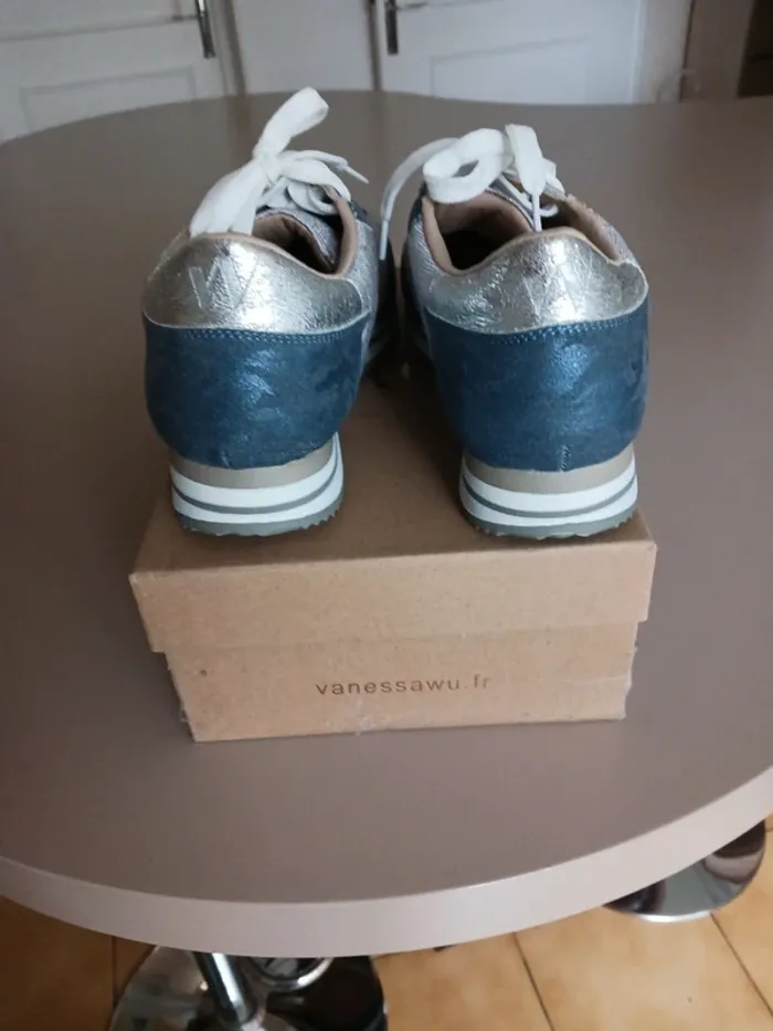 Baskets neuve bleu et grise Vanessa Wu - photo numéro 3