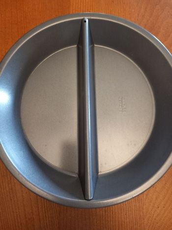 Plat à tarte diamètre 24 cm.