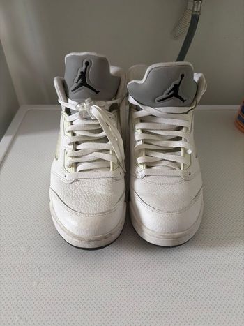 AIR JORDAN