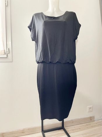 Robe noire riu