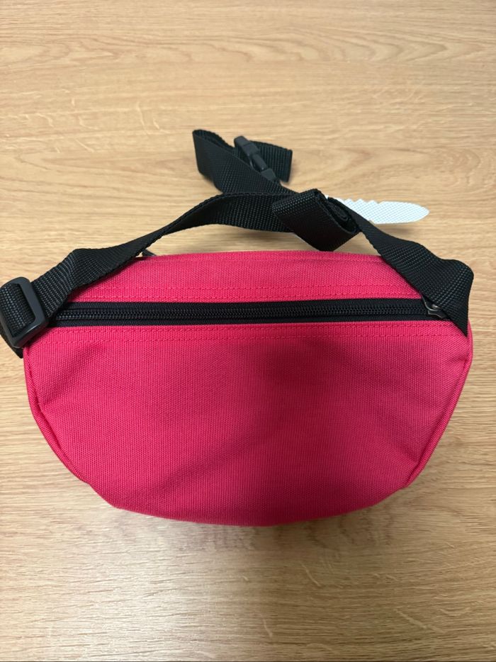 Sac banane eastpak neuf - photo numéro 2