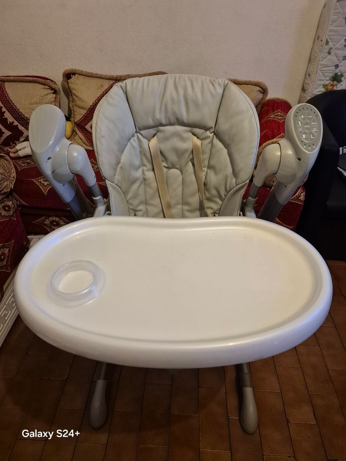 Chaise haute balancelle - photo numéro 4