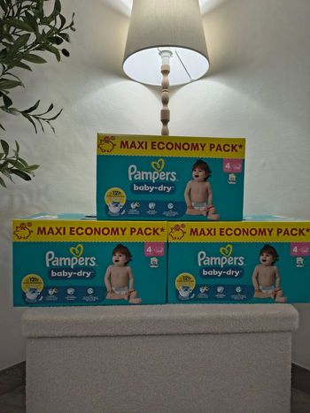 Couches Pampers baby-dry Taille 4