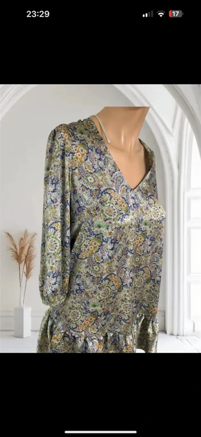 Robe Zara Neuf Taille XS - Motif Paisley Floral, Élégante et Chic - photo numéro 2