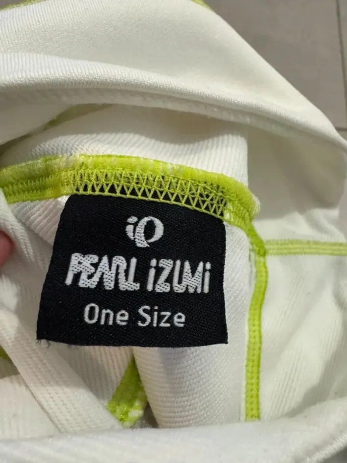 Bonnet blanc Pearl Izumi, taille unique, très bon état - photo numéro 2