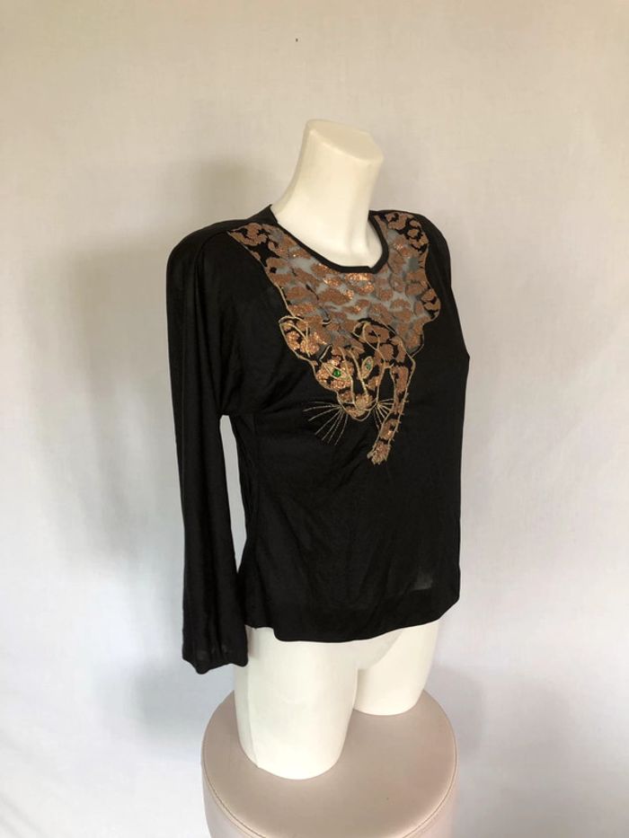 Haut noir vintage avec tigre taille 40 42 très bon état - photo numéro 2