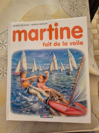 Livre " Martine fait de la voile"
