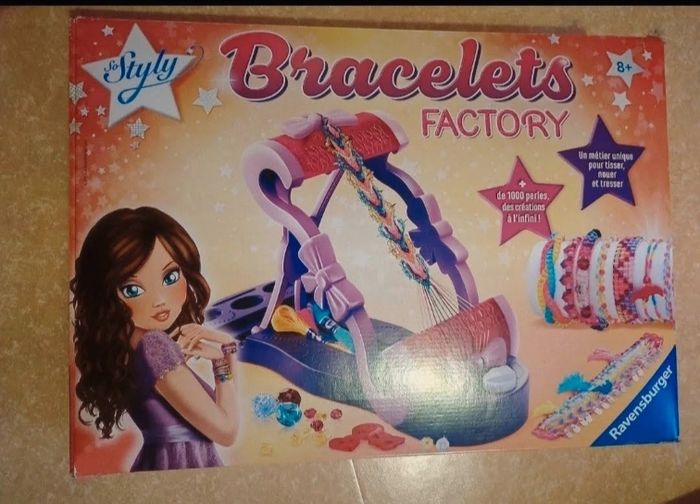 Bracelet factory