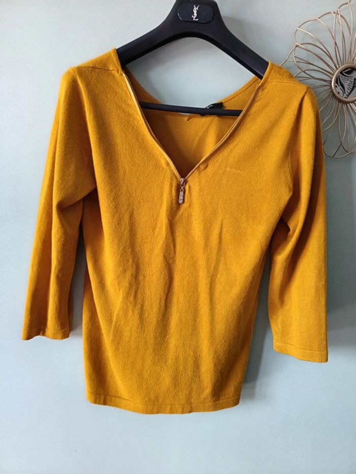 Pull coll V Riu moutarde - photo numéro 3