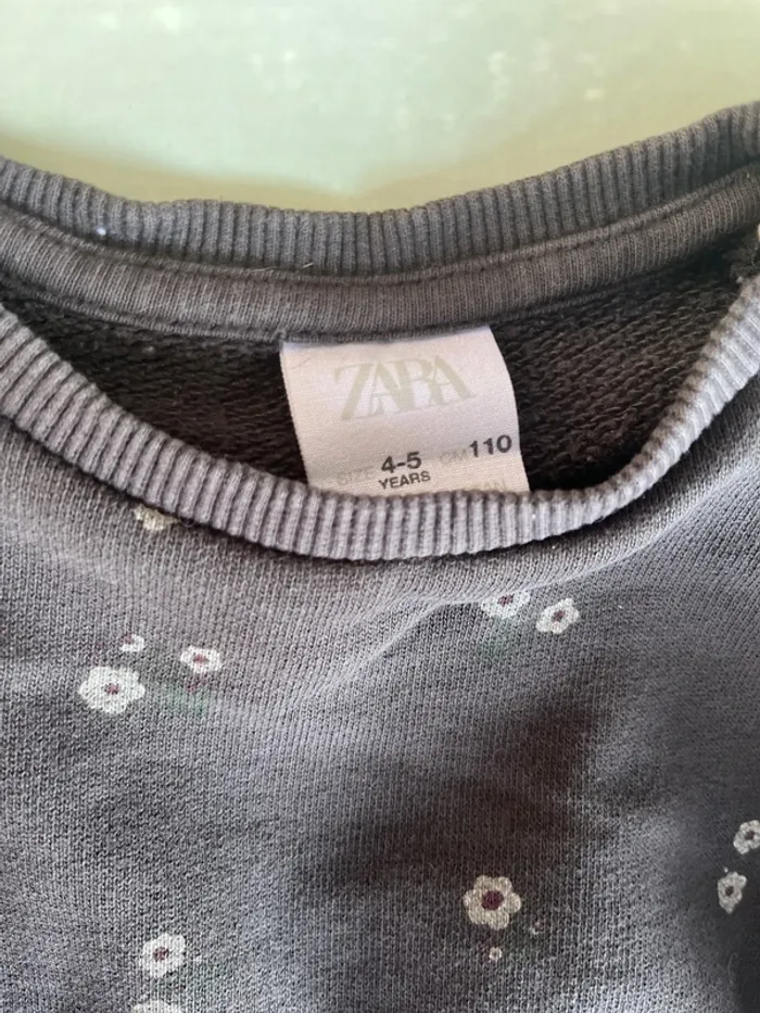 Robe 4/5 ans - photo numéro 2