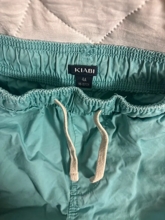 Short taille 4ans marque kiabi - photo numéro 2