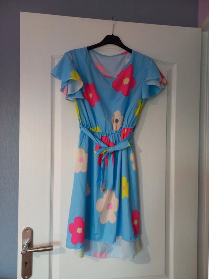 Robe à fleurs - photo numéro 2
