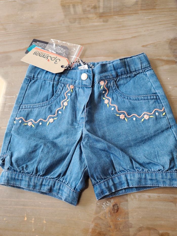 Short 9/12 mois 3 Pommes