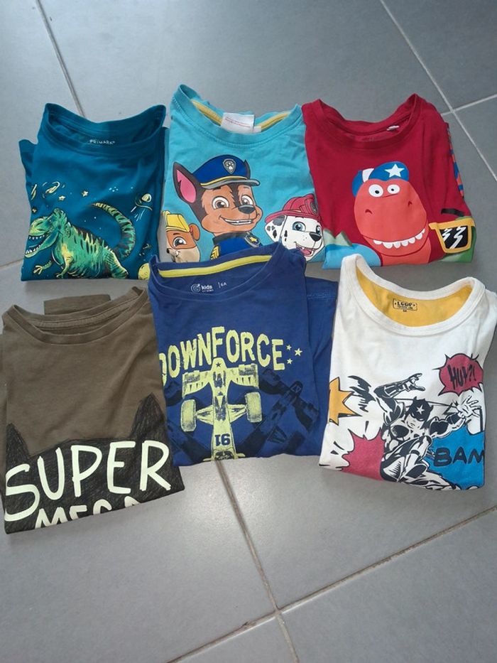Lot t shirt 6 ans