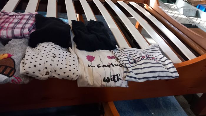 Lot de 10 vêtements 7/8 ans - photo numéro 2