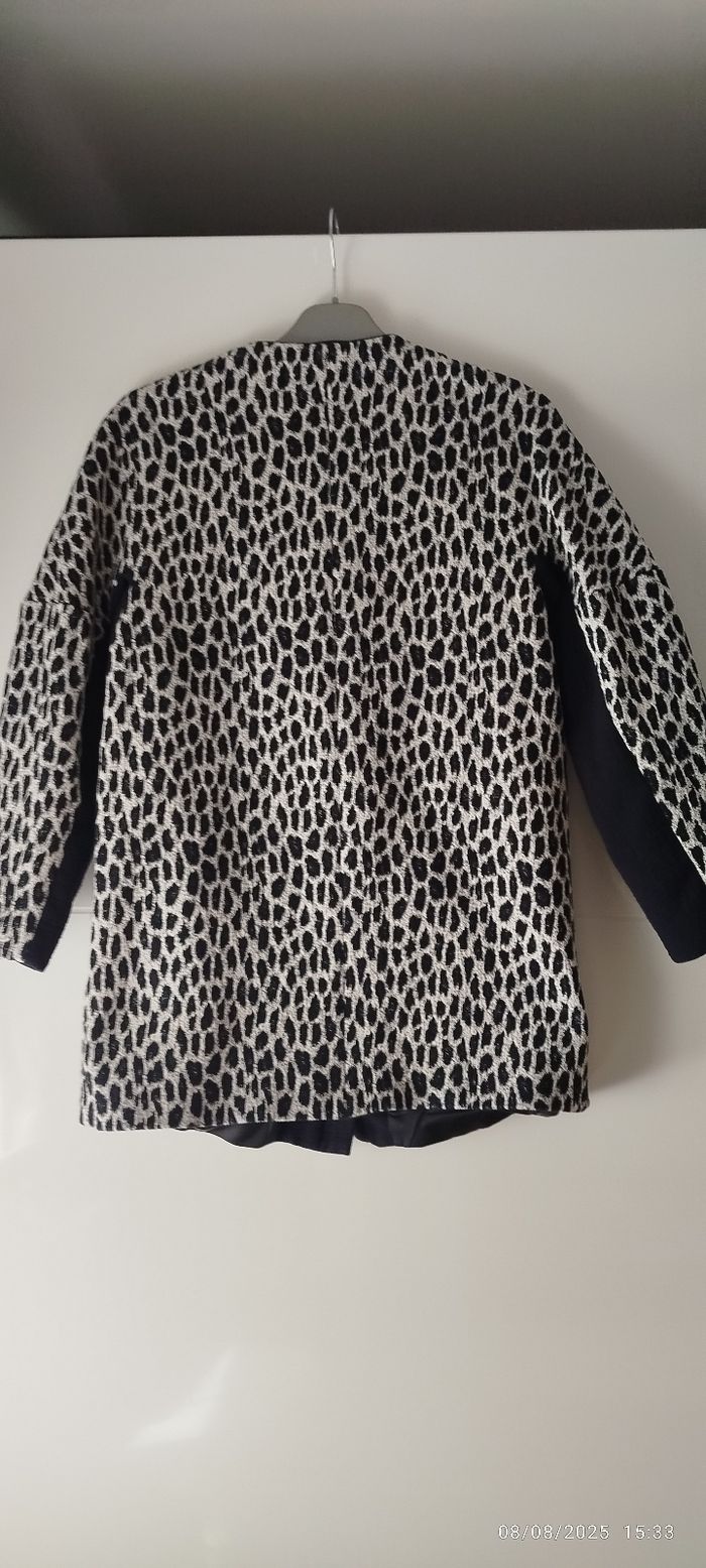 Très beau manteau - photo numéro 2