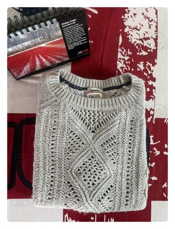 Pull Torsadé Tommy Hilfiger taille L gris motif broderie