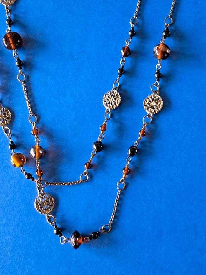 Collier long NEUF chaîne et breloques couleur bronze et doré - photo numéro 4