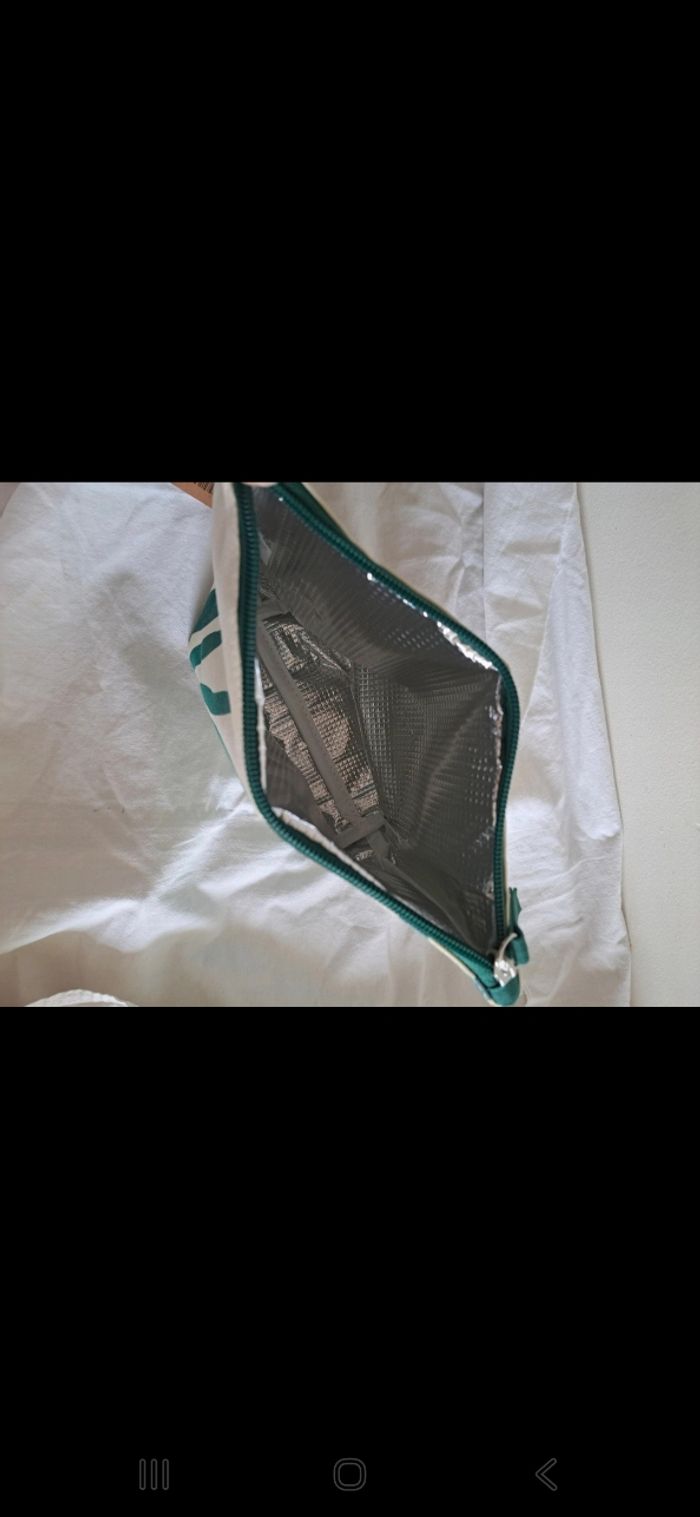 Pochette isotherme Yves Rocher - photo numéro 3