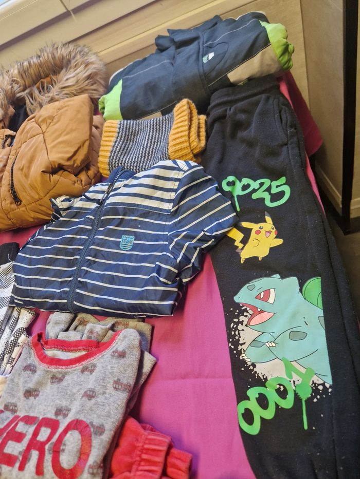Lot vêtements 4ans garçon N 10 - photo numéro 6