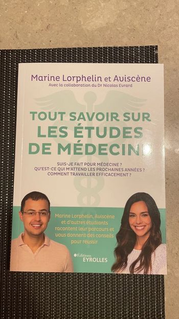 Livre sur les études de médecine