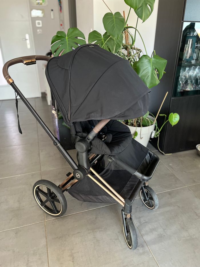Poussette Priam 3 Cybex Rosegold et noire - photo numéro 2