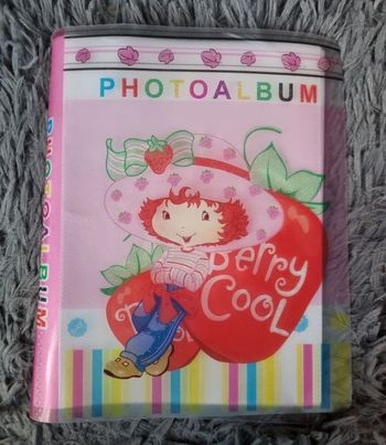 Album photo Charlotte aux fraises