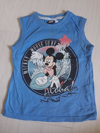 Tee-shirt sans manches T 5 ans