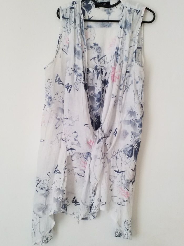 Robe      tunique  asymétrique  à nouer  a          noué  taille 50 /52   très bon état