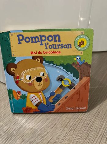 Livre pompom  l’ourson roi du bricolage