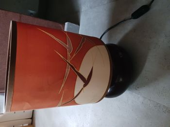 lampe imprimée marron et beige pied céramique marron