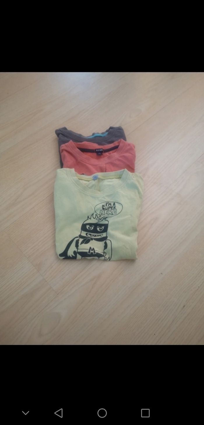 Lot de 3 tee shirt taille 5 ans