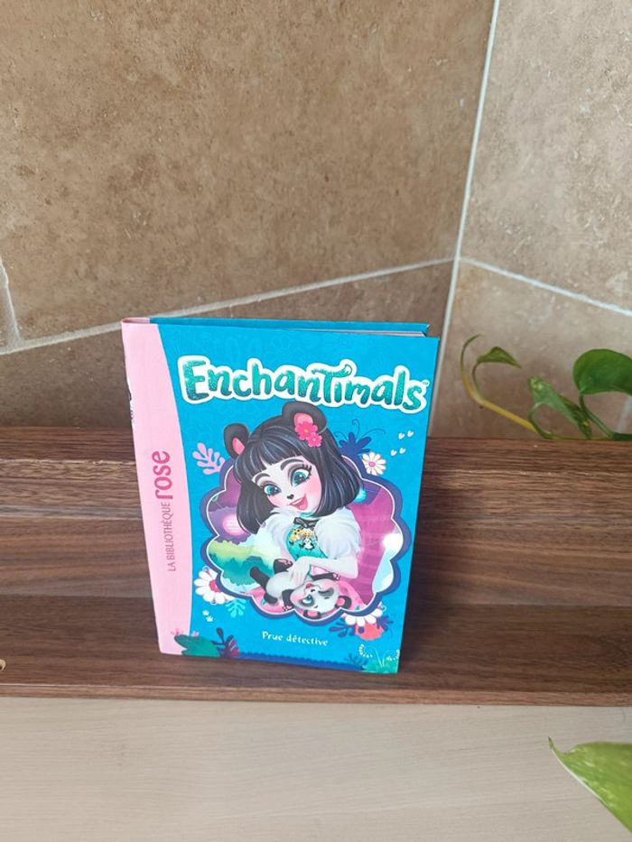 Livre enchantimals - photo numéro 2