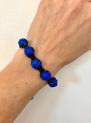 Bracelet shamballa boules et strass bleus