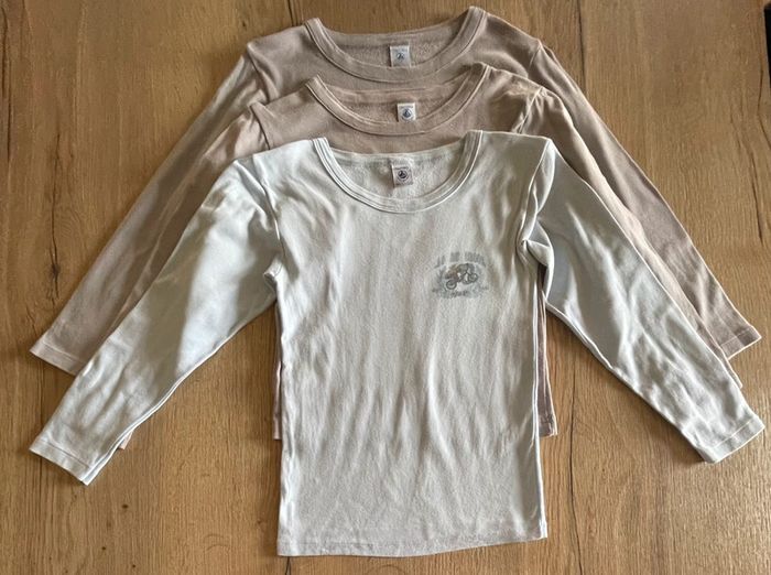 Lot de 3 tee shirts petit bateau taille 10 ans bon état