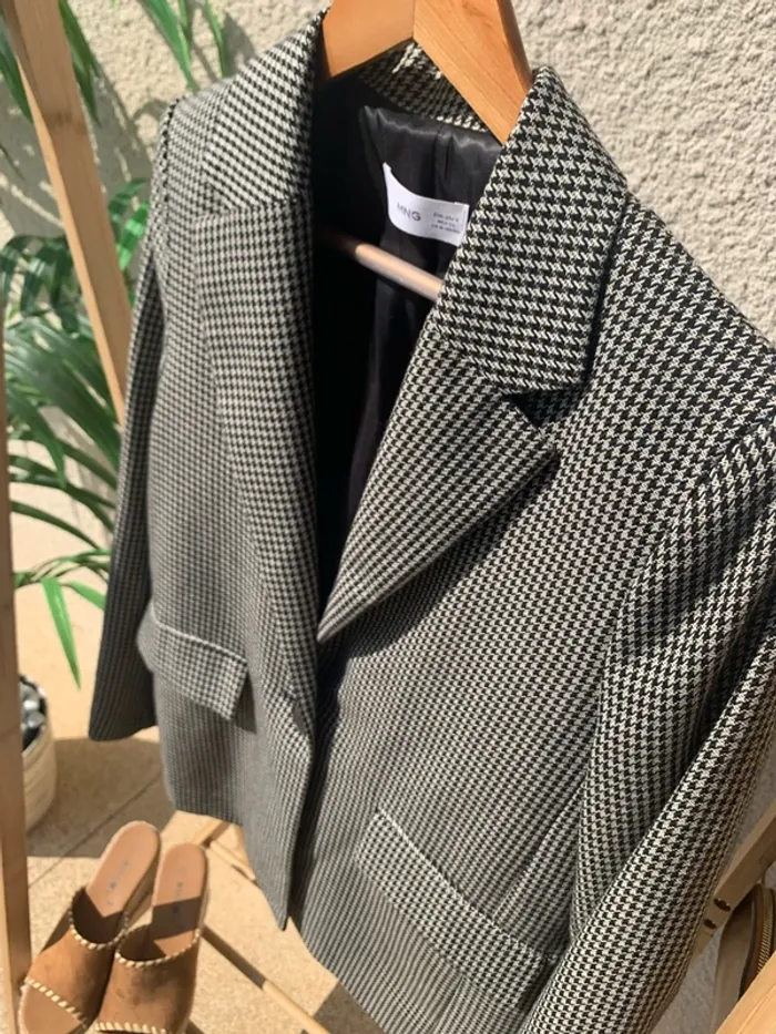 Tailleur jupe Mango - photo numéro 3