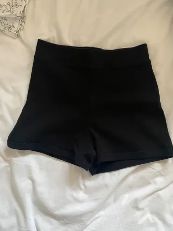 Short noir zara