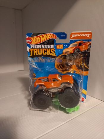 Hotwheel monster truck big foot orange
