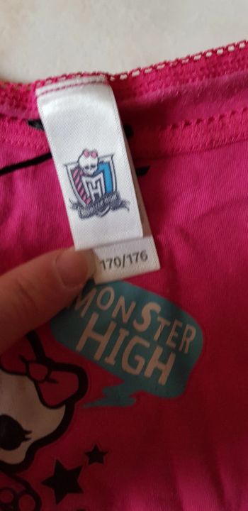 2 maillots de corps Monster High