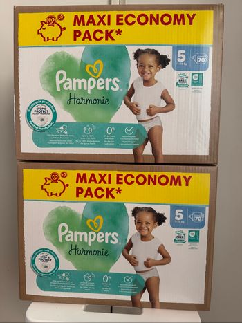 140 couches Pampers harmonie taille 5