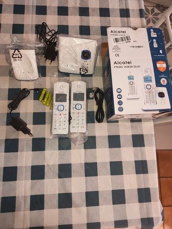 Téléphone fixe duo sans fil Alcatel F530 Voice Duo neuf avec répondeur – 2 combinés