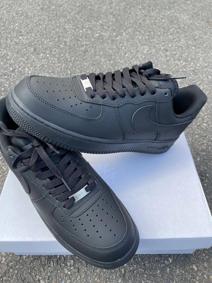Nike Air Force 1 triple black taille:39 - photo numéro 5