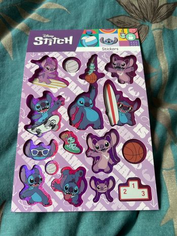 Plaquettes / petit livre gommettes / stickers stitch et Angel