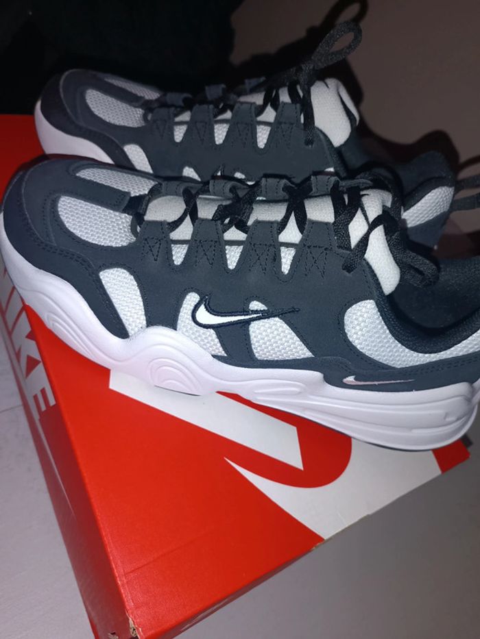 Baskets Nike taille 41 - photo numéro 4