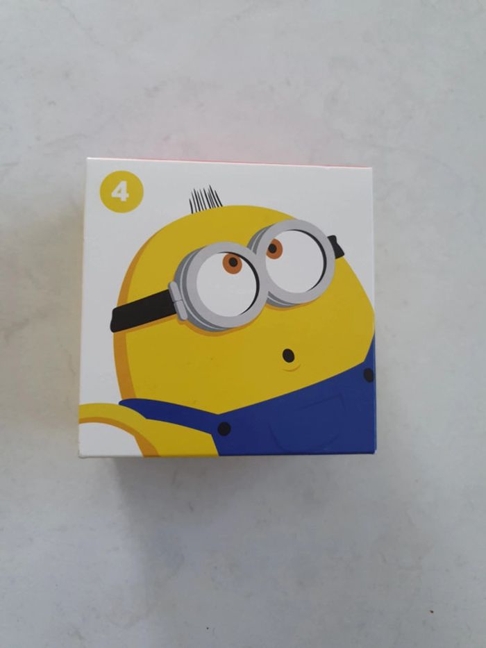 Figurine en papier minion neuf zz - photo numéro 2