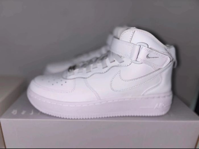 Nike Air Force 1 Mid P.38,5 Neuves unisex - photo numéro 5