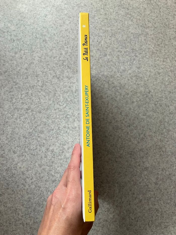 Le petit prince ~ Antoine de Saint-Exupéry (3€) - photo numéro 3
