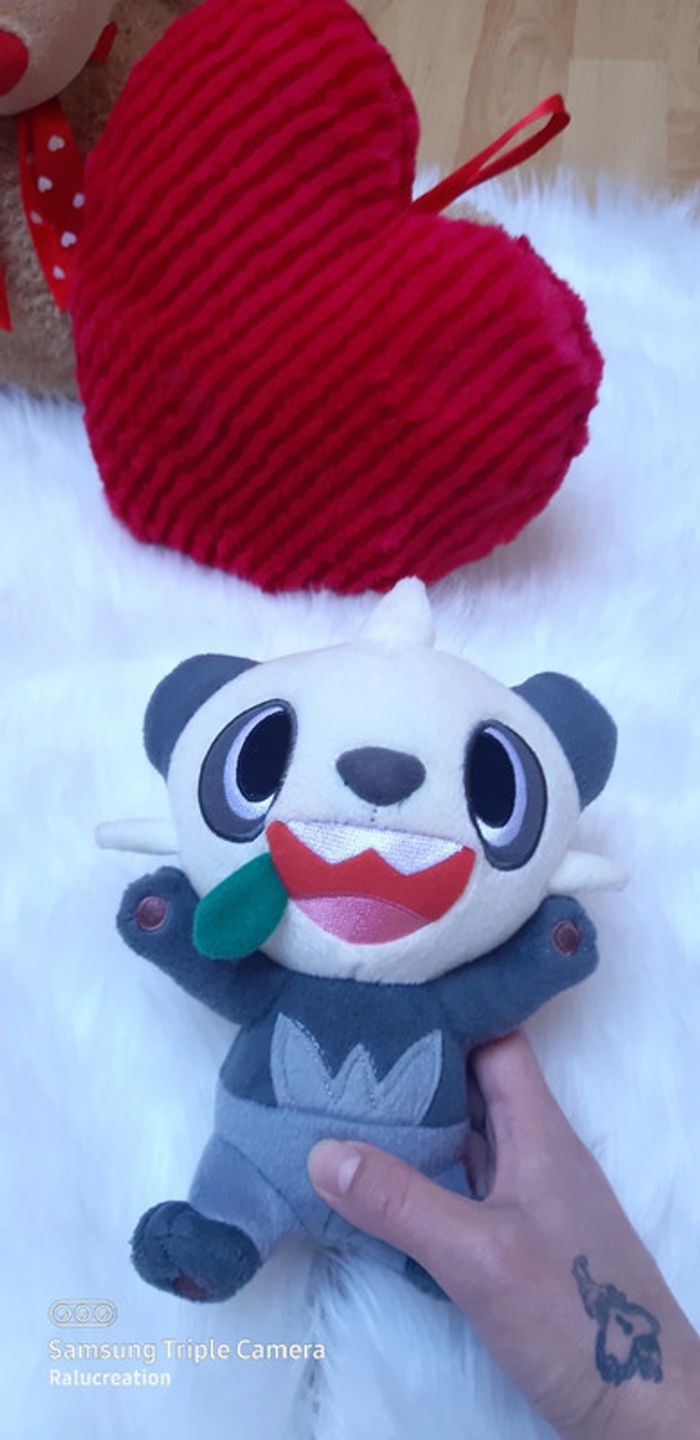 🩶Peluche Pokémon Pancham neuf sans étiquette - photo numéro 5
