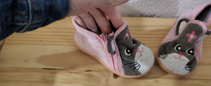 Chaussons 20 - photo numéro 3